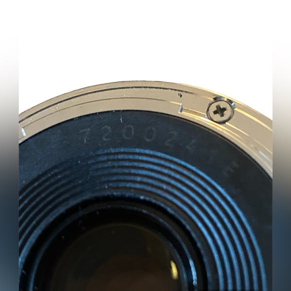 Canon 20-35 mm f3.5-4.5 ultrasonic lens - Picture 6 of 6